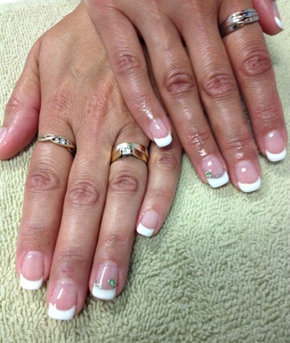 Luxio French Gel Manicure 