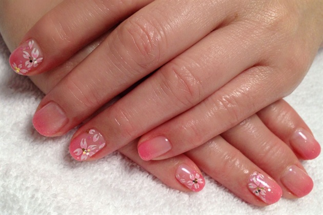 Hand-painted &quot;Sakura&quot; nail art