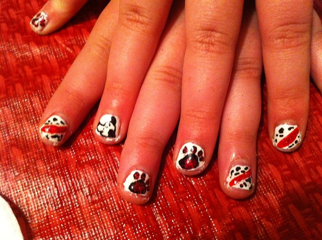 Kids Dalmatian nails 