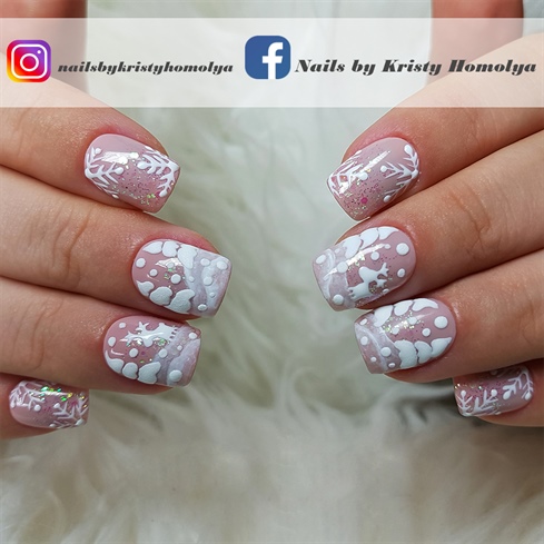 winter nail art with reindeer