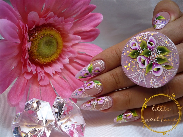 French gel nails with one stroke flowers