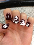 College nails