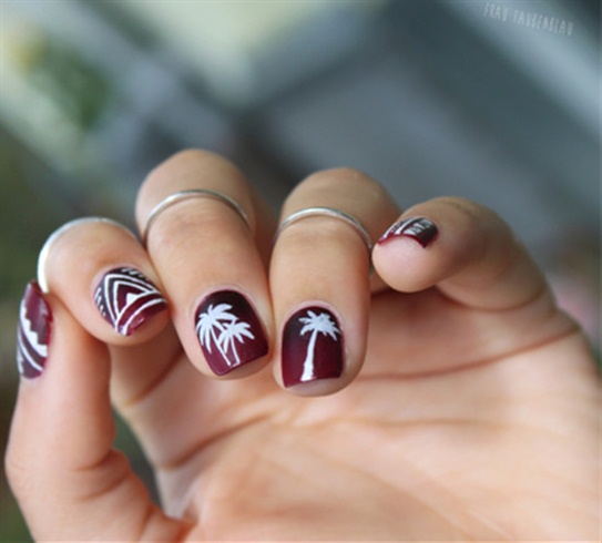 Pretty Palm Tree Lady Queen Nails