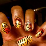  Tiger Nails