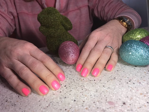 Gel Manicure, Coral Pink 