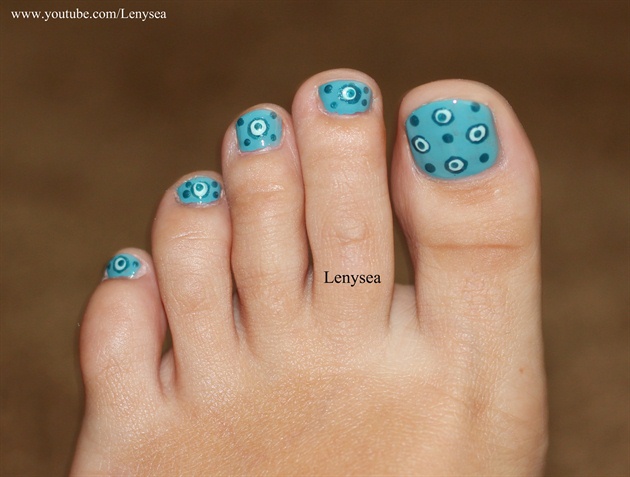 Blue Dots Toe Nail Design