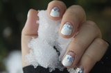 Glitter Snow Nails