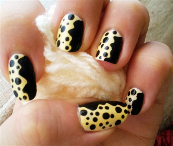 Black and yellow with dots.