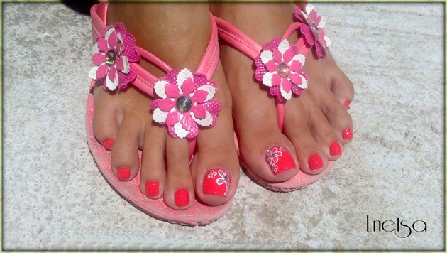 Coral toes
