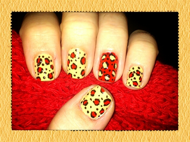 Cherry &amp; Vanilla Leopard Nail Art