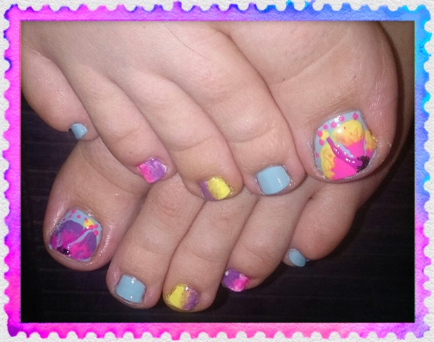 Flower Toes Nail Art