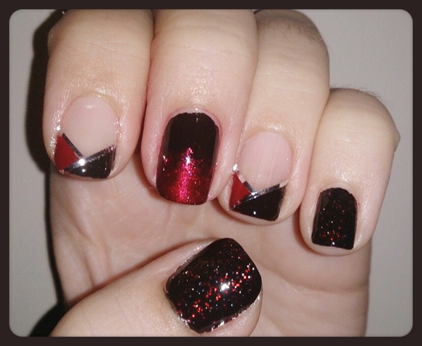 In Black &amp; Red Nail Art
