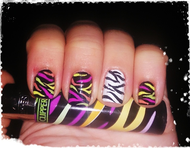 Crazy Zebra Nail Art