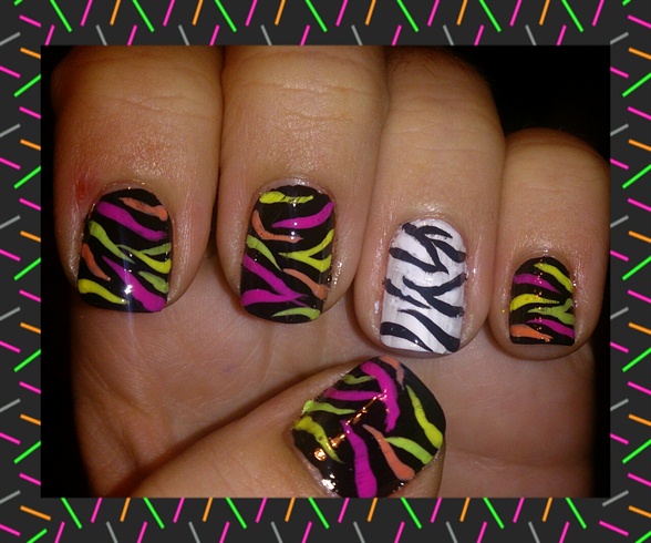 Crazy Zebra Nail Art