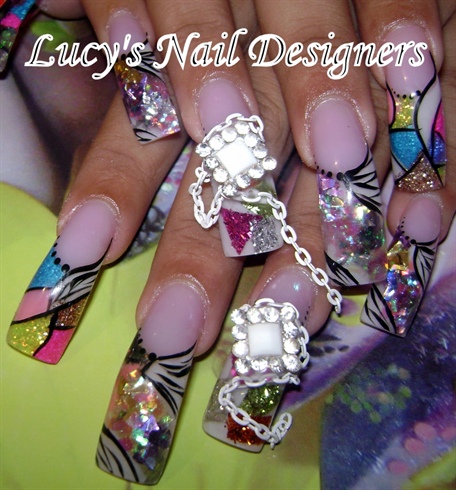 LUCY&#39;S NAIL DESIGNERS