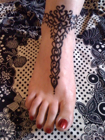 Henna Elegance