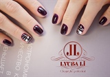 Purple nails, perfect manicure