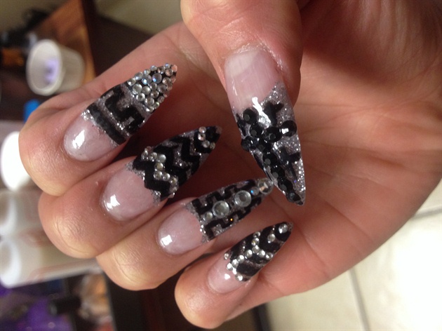 Black &amp; silver nails 
