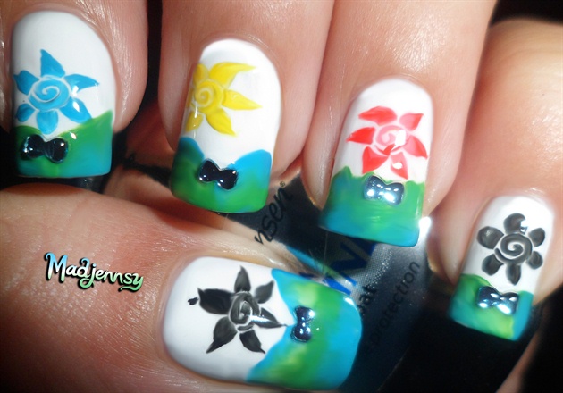 Pretty Flowery Nails