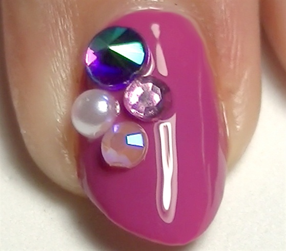 Place rhinestones and any other nail decoration you wish to try, that's it!