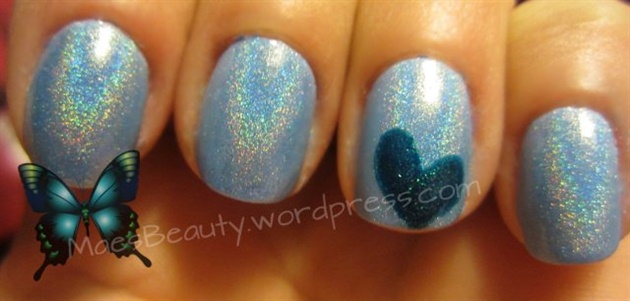 Blue Holo Heart nails