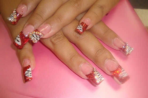 red zebra nails