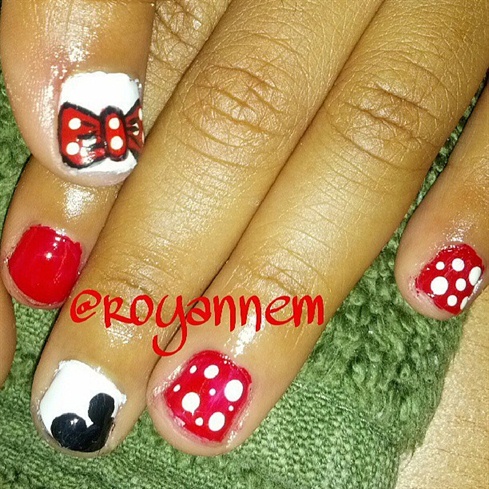My Daughter&#39;s Minnie Mouse nails