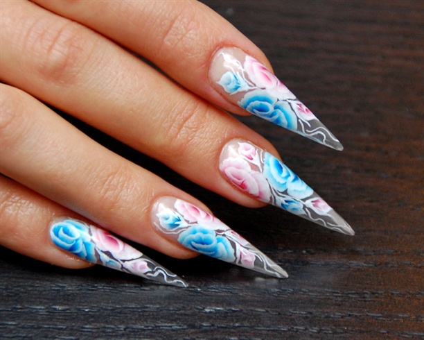 One-Stroke Roses nail art