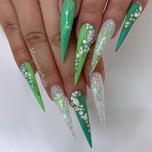Green Glitter Marble Bling Stiletto Nail