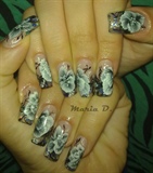 Cristal nails and one-stroke flowers