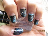 beautiful black &amp; shades of blue nails