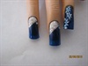 navy blue &amp; one stroke daisies nails