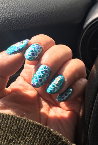 Mermaid Foil Nails