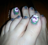 grey flower toes