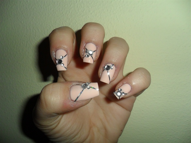Diamond pink nails