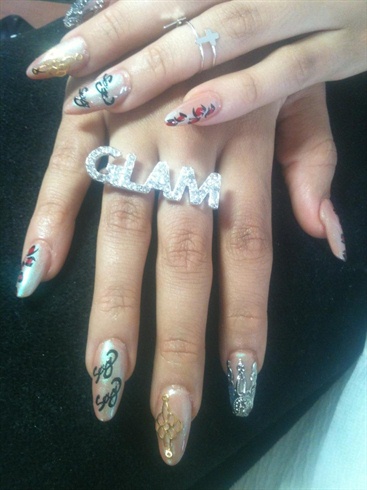 Glam nails