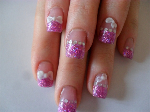 3d with glitter strands
