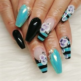 Chrome and 3d flower nails