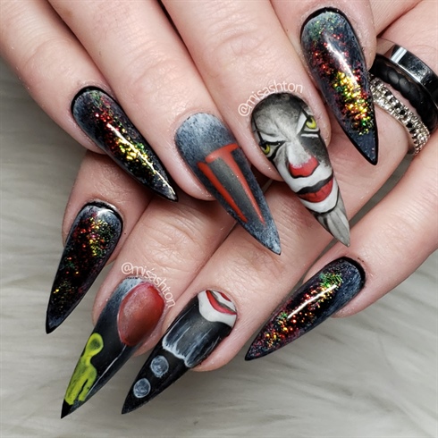 Pennywise Nails
