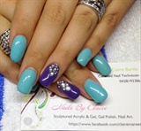 Crystal Feature Nails 