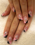 Gel nails with flowers