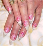 French nails with flowers sample