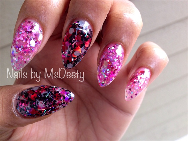 Valentine&#39;s Glitter Nails