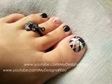 Black &amp; white toenail art design