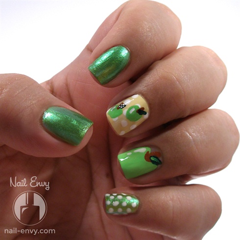 Green Apple Nail Design