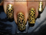 Gold Cheetah Nails