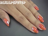 Classic floral nails !