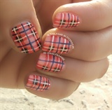 PLAID NAILS WITH PICTORIAL