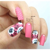 Pink Flower Nail Art