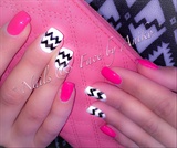 Pink Nails With White &amp; Black Zig-Zags